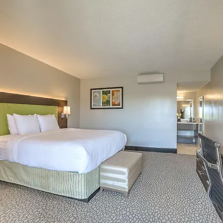 El Sendero Inn, An Ascend Collection Hotel