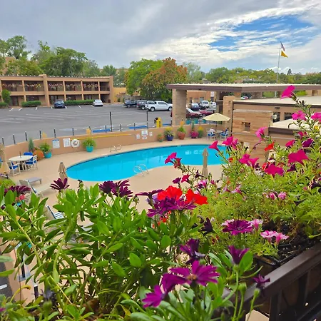 Hotel El Sendero Inn, An Ascend Collection