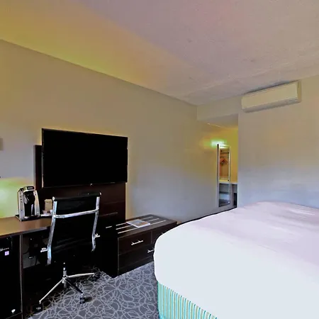 El Sendero Inn, An Ascend Collection Hotel 4*